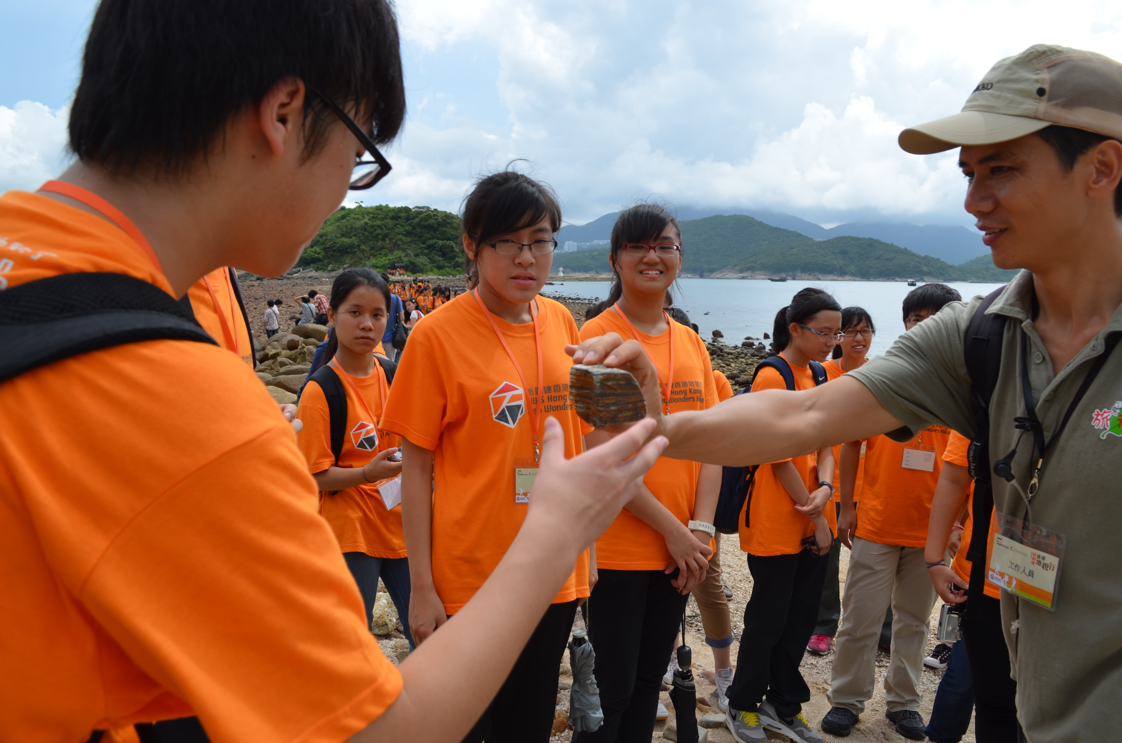 NWS Hong Kong Geo Wonders Hike Grooms Young Ambassadors